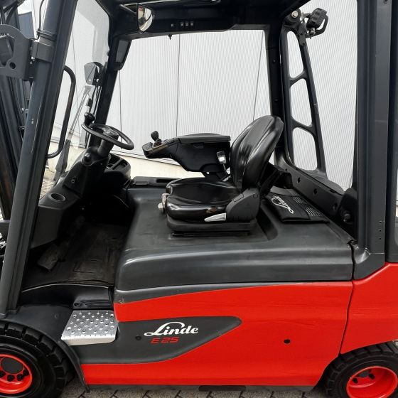 Электропогрузчик Linde E25L (387): фото 11