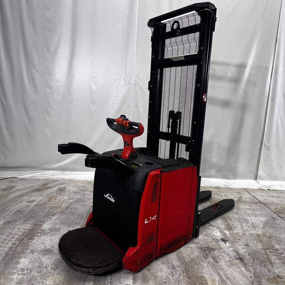 Linde L14AP (133) - Штабелер: фото 1 Linde L14AP (133) - Штабелер: фото 1