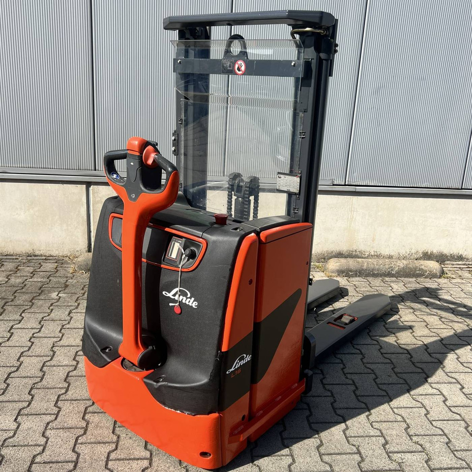 Linde L16 (1173) - Штабелер: фото 1 Linde L16 (1173) - Штабелер: фото 1
