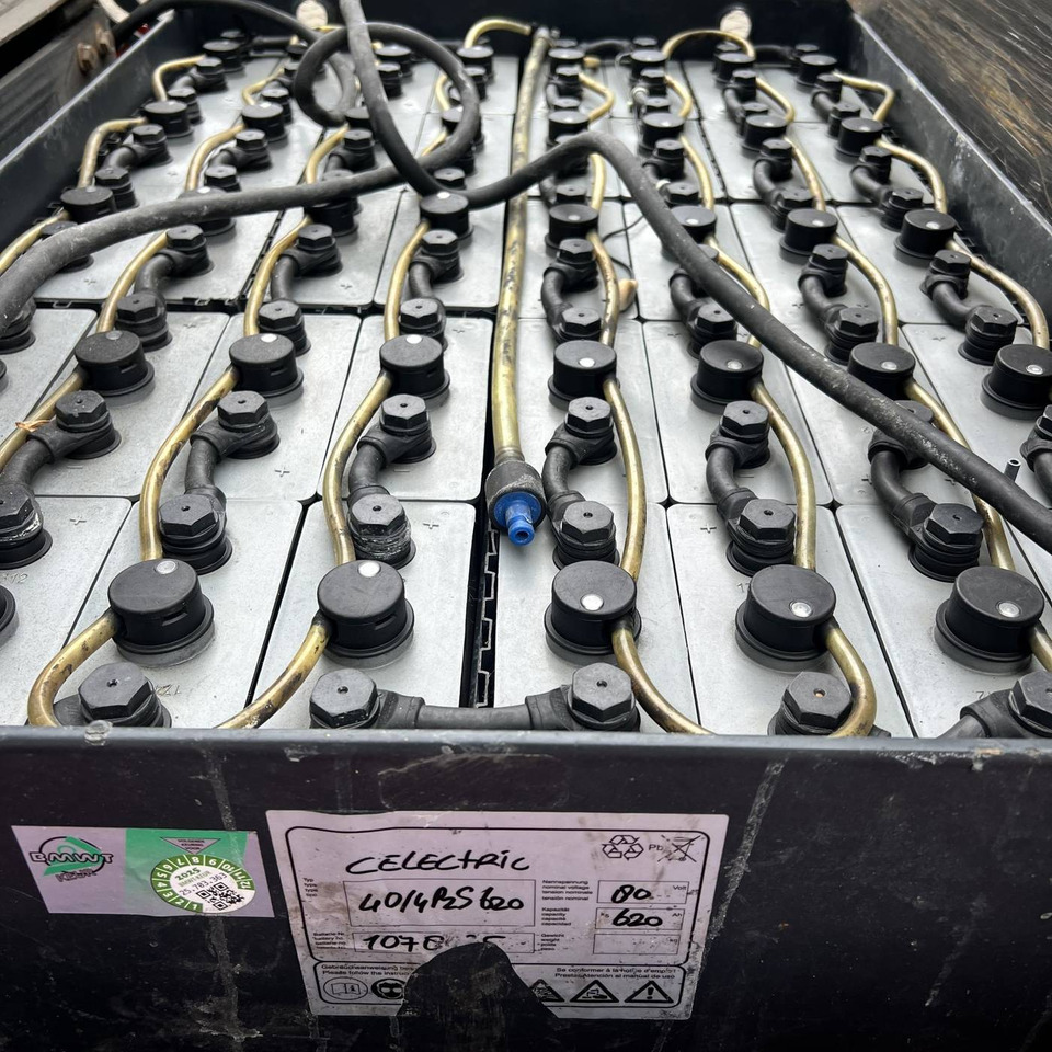 Linde P250 SWB (127) - Складской тягач: фото 5 Linde P250 SWB (127) - Складской тягач: фото 5