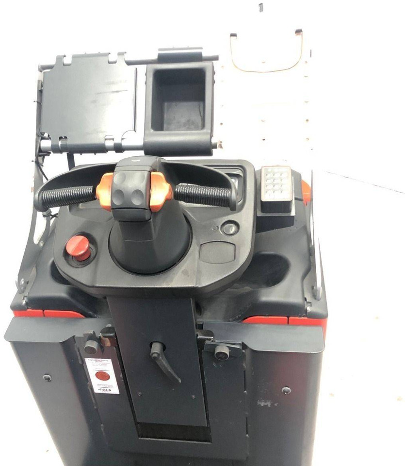 Linde P50C (1190) - Складской тягач: фото 4 Linde P50C (1190) - Складской тягач: фото 4