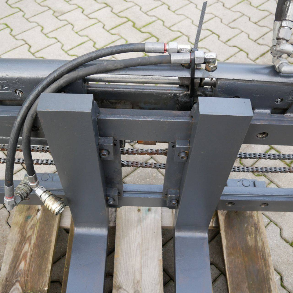 Kaup Fork positoner with sideshift - Навесное оборудование: фото 3 Kaup Fork positoner with sideshift - Навесное оборудование: фото 3