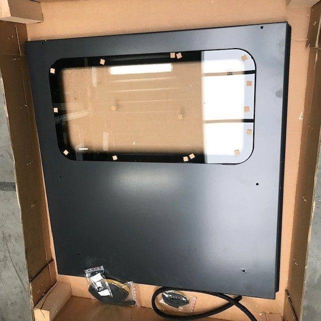 Roof panel for Komatsu - Стекло и запчасти для Погрузочно-разгрузочной техники: фото 1 Roof panel for Komatsu - Стекло и запчасти для Погрузочно-разгрузочной техники: фото 1