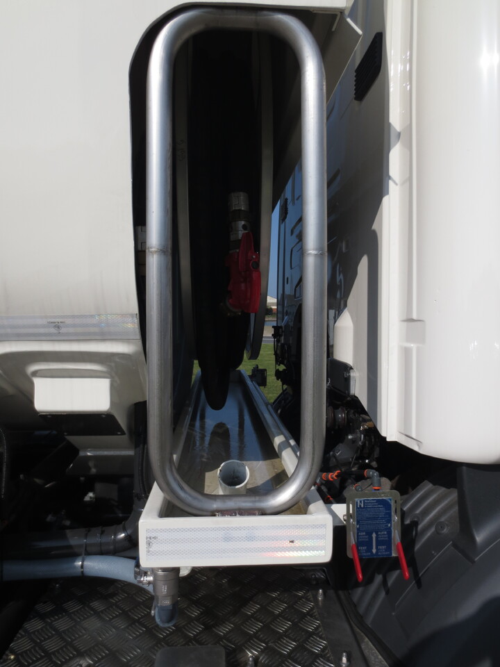 Scania G370 - Грузовик-цистерна: фото 4 Scania G370 - Грузовик-цистерна: фото 4