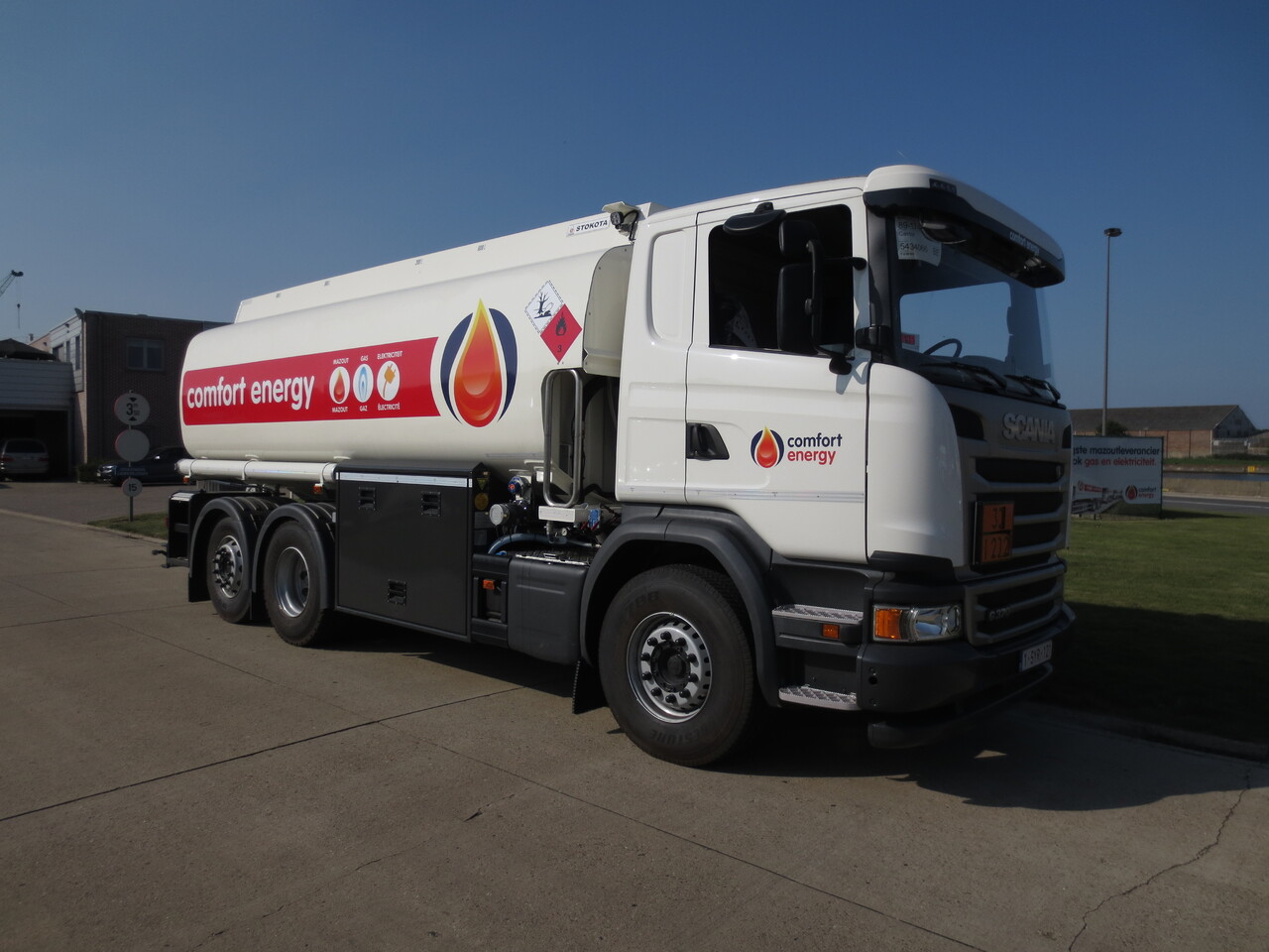 Грузовик-цистерна Scania G370: фото 7