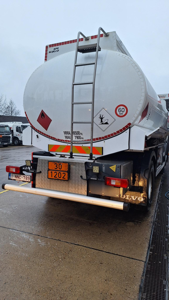 VOLVO FE320 - Грузовик-цистерна: фото 5 VOLVO FE320 - Грузовик-цистерна: фото 5