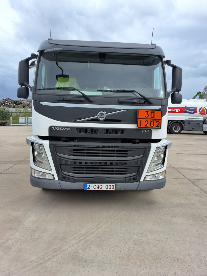 VOLVO FM - Грузовик-цистерна: фото 1 VOLVO FM - Грузовик-цистерна: фото 1