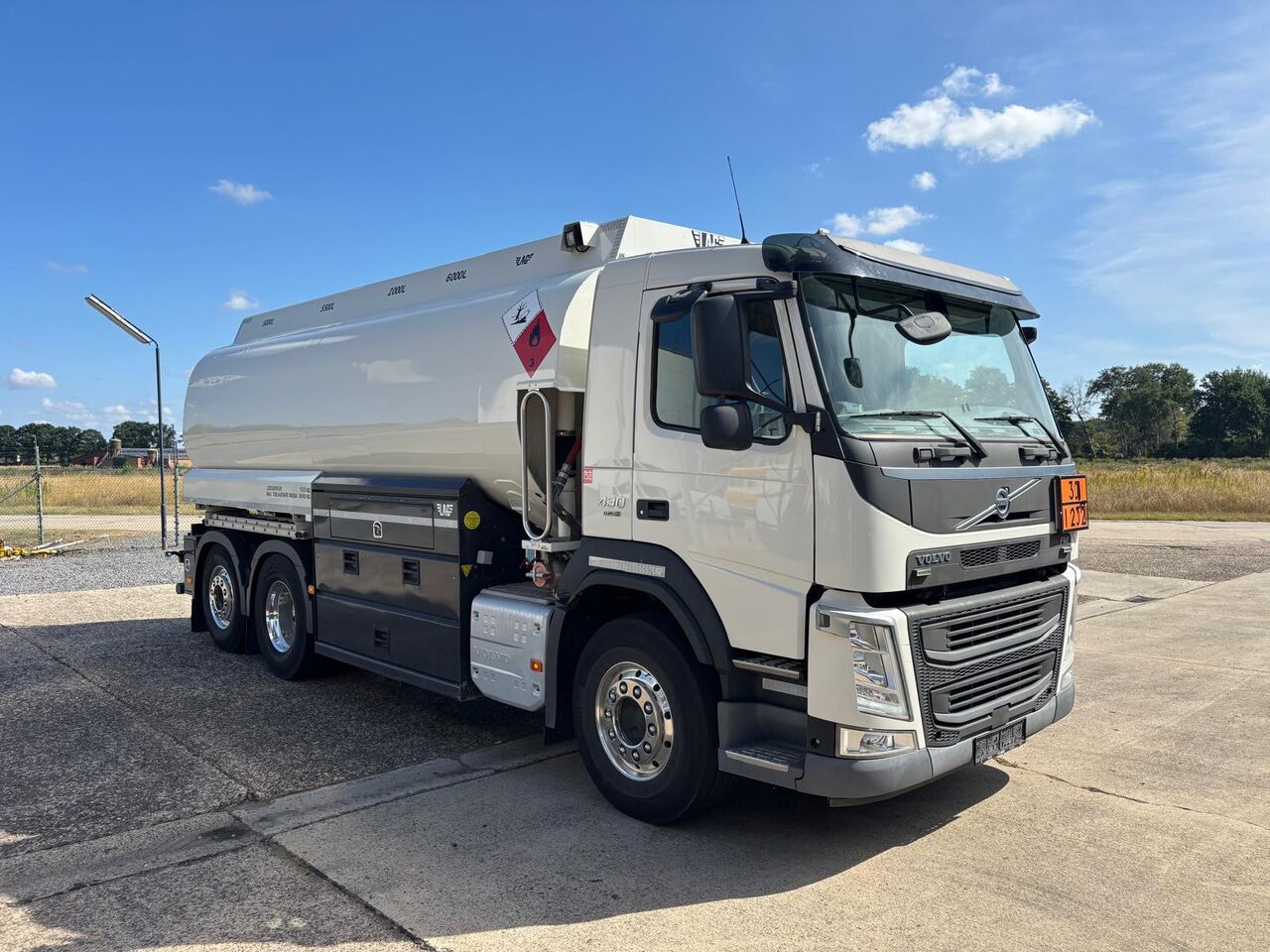 VOLVO FM - Грузовик-цистерна: фото 3 VOLVO FM - Грузовик-цистерна: фото 3