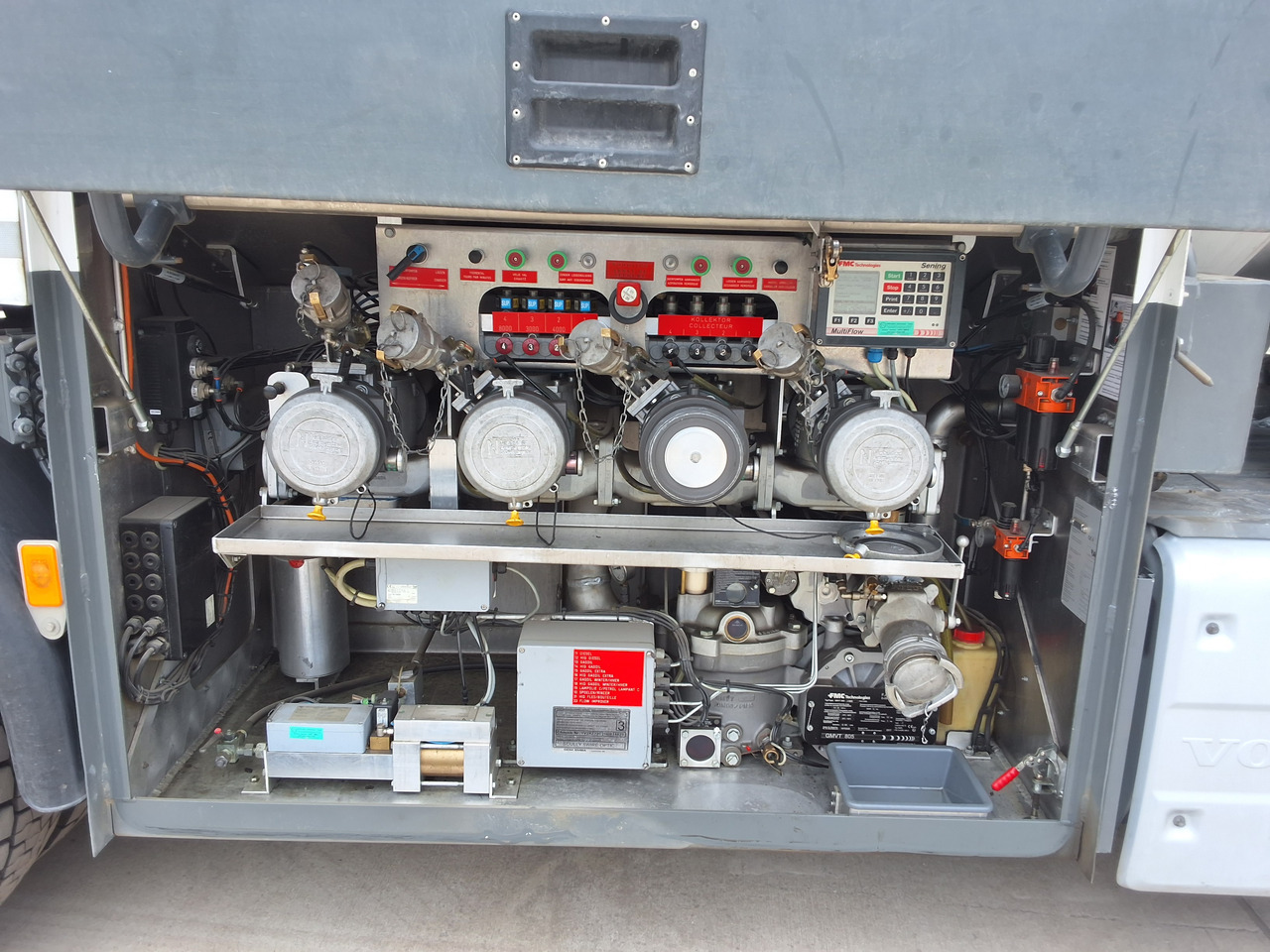 VOLVO FM - Грузовик-цистерна: фото 5 VOLVO FM - Грузовик-цистерна: фото 5