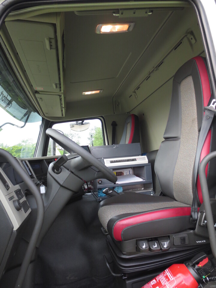 Грузовик-цистерна VOLVO FM: фото 7 Грузовик-цистерна VOLVO FM: фото 7