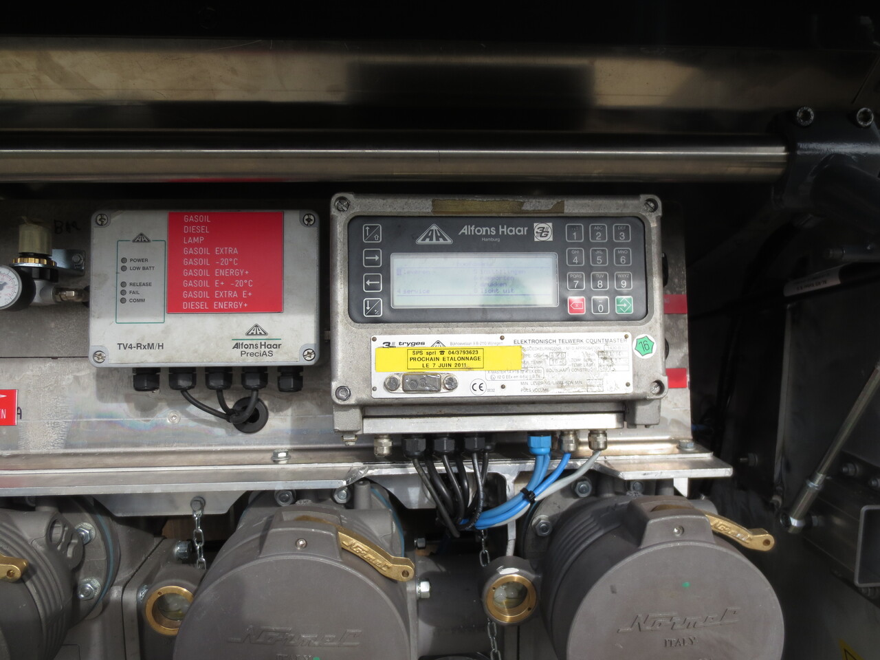 VOLVO FM - Грузовик-цистерна: фото 2 VOLVO FM - Грузовик-цистерна: фото 2