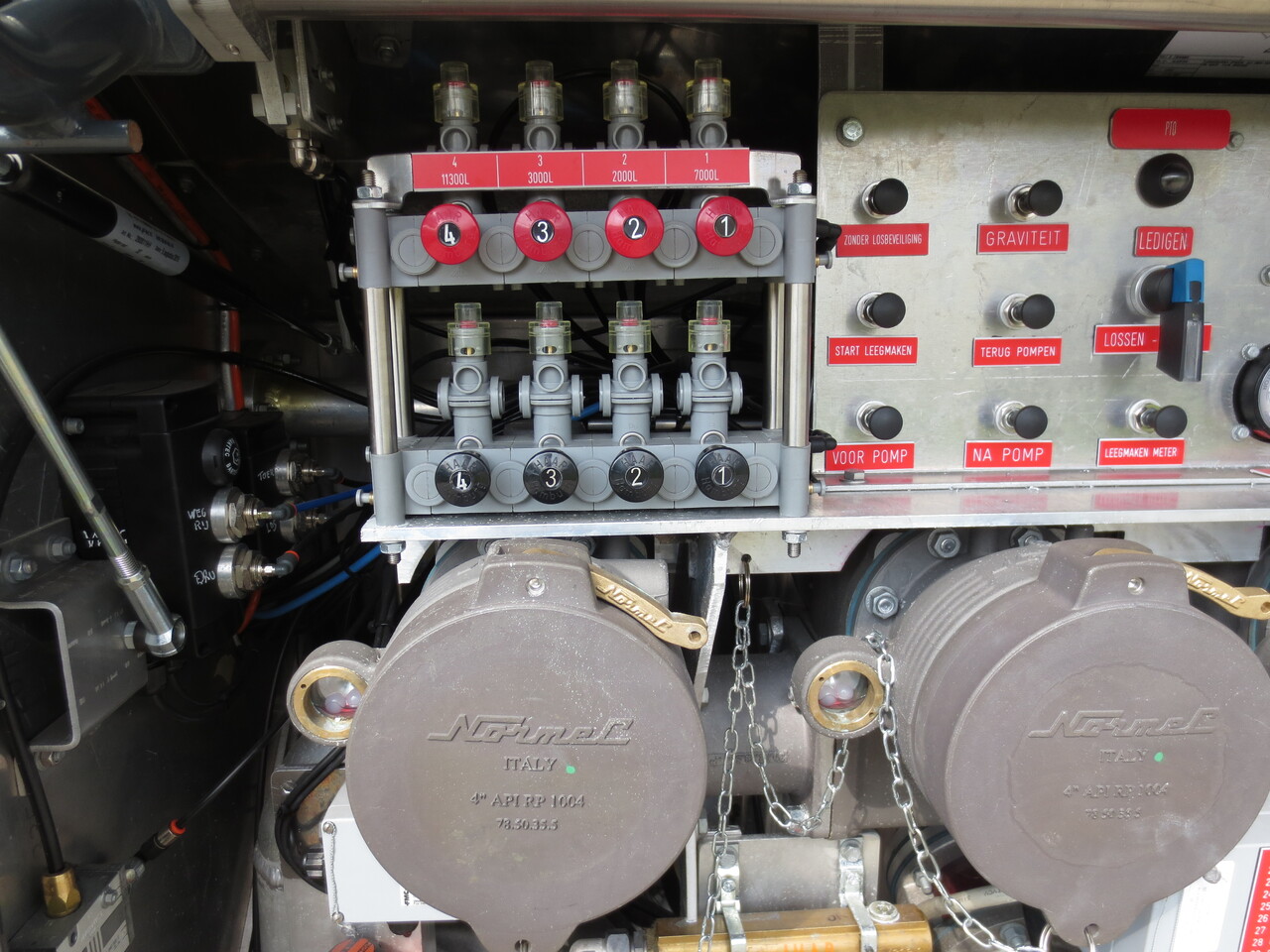 VOLVO FM - Грузовик-цистерна: фото 3 VOLVO FM - Грузовик-цистерна: фото 3