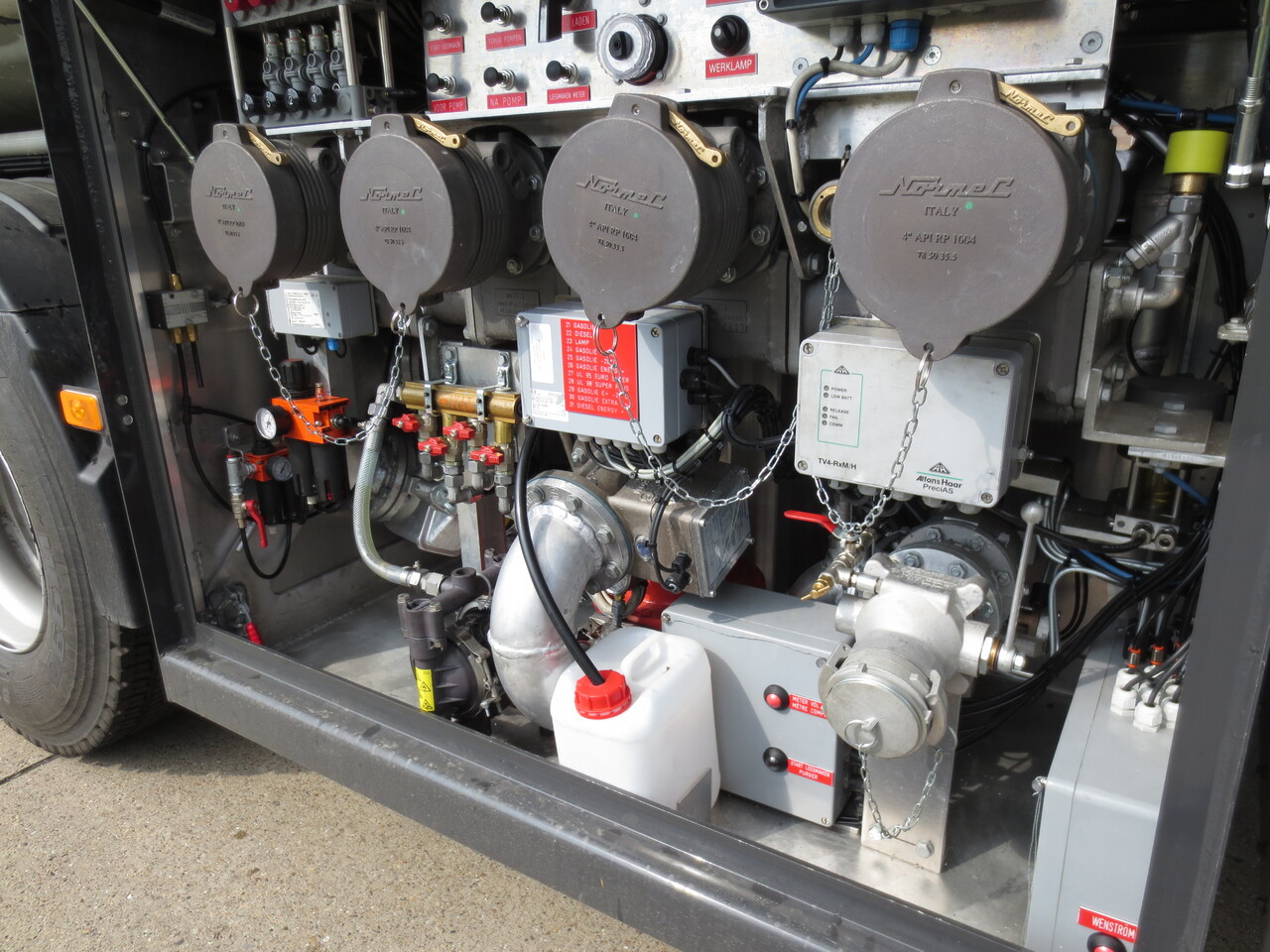 VOLVO FM - Грузовик-цистерна: фото 4 VOLVO FM - Грузовик-цистерна: фото 4