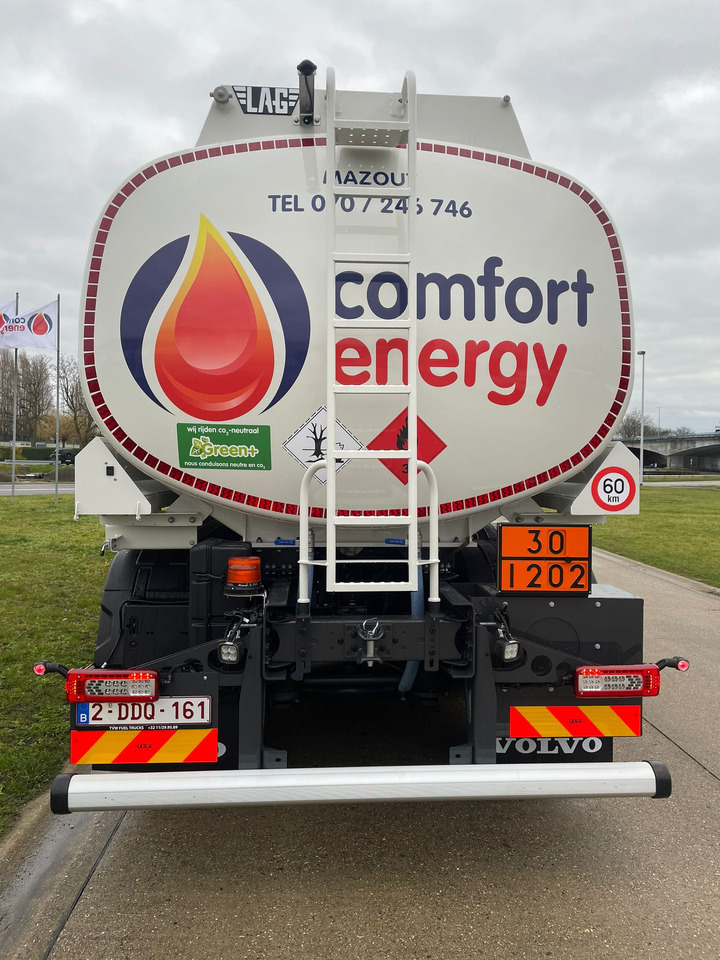 Грузовик-цистерна VOLVO FM: фото 5