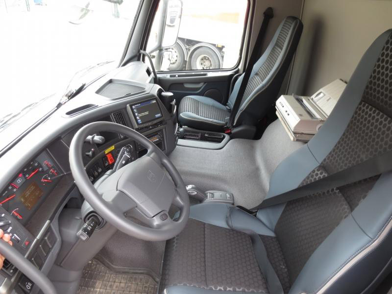 VOLVO FMFH - Грузовик-цистерна: фото 4 VOLVO FMFH - Грузовик-цистерна: фото 4