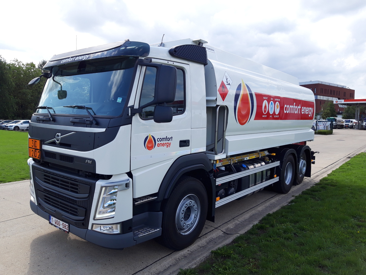 Volvo FM - Грузовик-цистерна: фото 1 Volvo FM - Грузовик-цистерна: фото 1