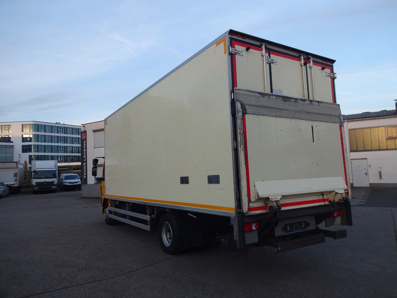 DAF LF 230, 12 T, LBW, Türen, Klima, Automat, Kamera - Рефрижератор: фото 5 DAF LF 230, 12 T, LBW, Türen, Klima, Automat, Kamera - Рефрижератор: фото 5