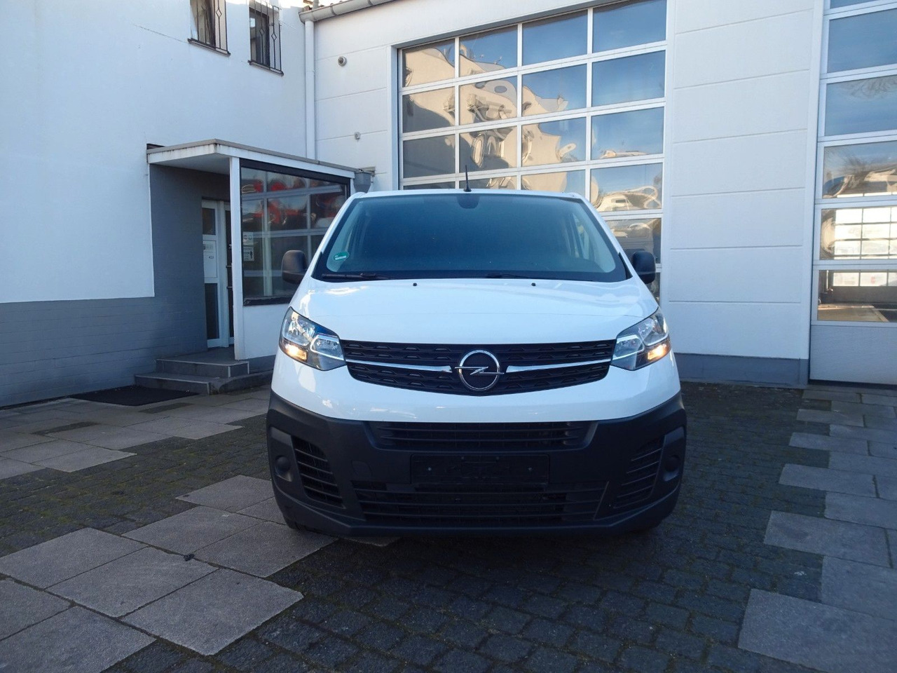 Opel 50 x Vivaro Kasten, L1H1, Klima, PDC, Tempomat - Легковой фургон: фото 4 Opel 50 x Vivaro Kasten, L1H1, Klima, PDC, Tempomat - Легковой фургон: фото 4