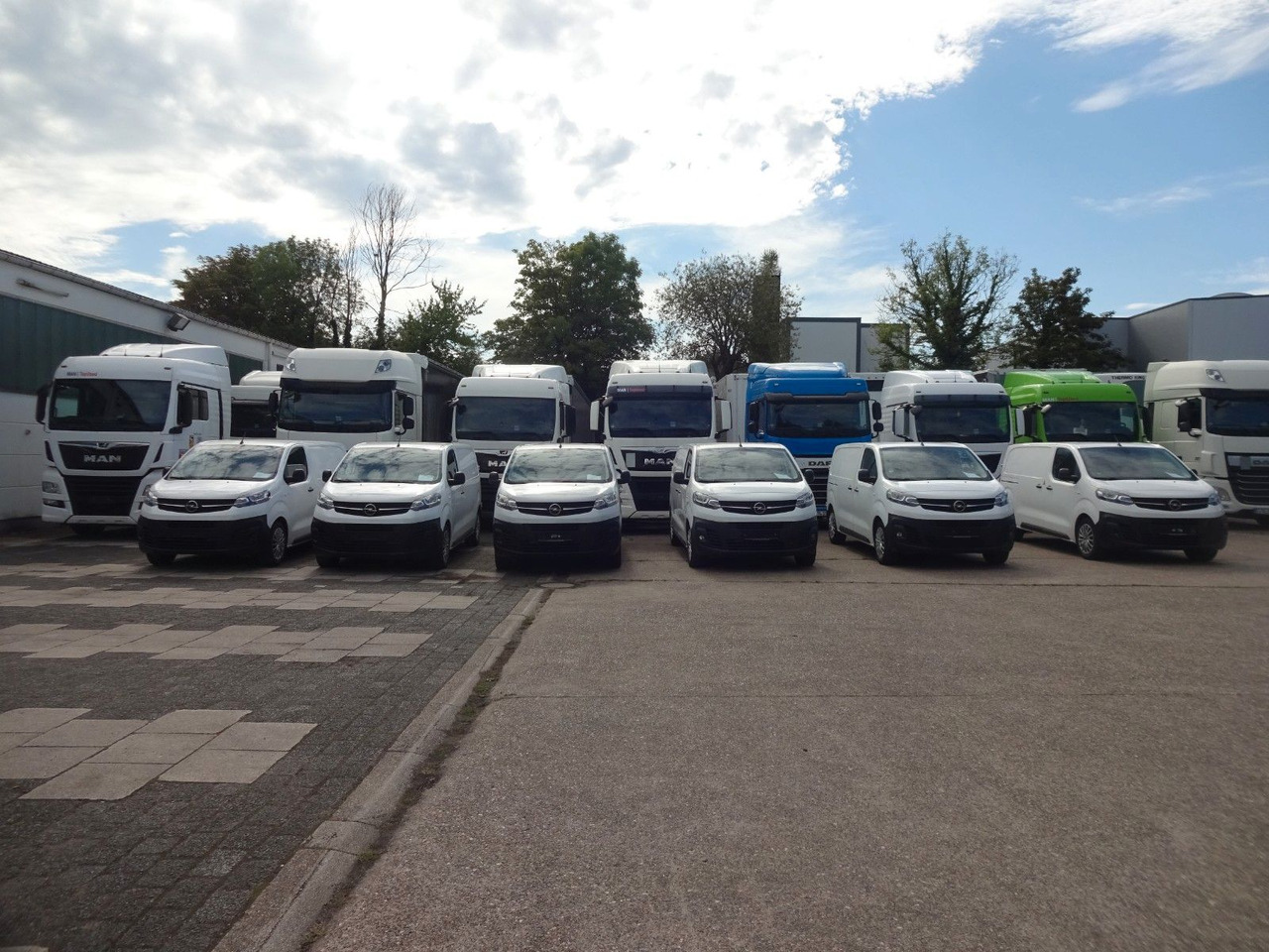 Opel 50 x Vivaro Kasten, L1H1, Klima, PDC, Tempomat - Легковой фургон: фото 2 Opel 50 x Vivaro Kasten, L1H1, Klima, PDC, Tempomat - Легковой фургон: фото 2