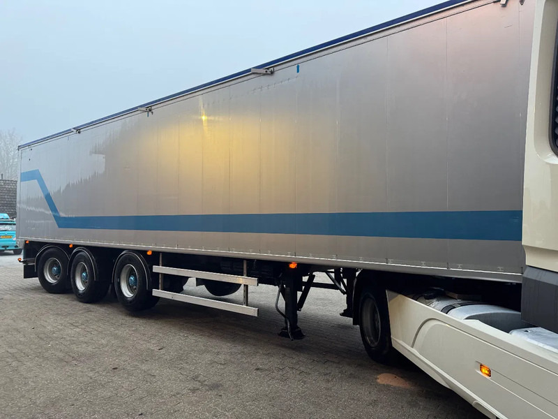 Bulthuis 70m3 Stuuras/Lenkachse Cargo Floor 2 jaar oud! NIEUWE APK - Полуприцеп с подвижным полом: фото 4 Bulthuis 70m3 Stuuras/Lenkachse Cargo Floor 2 jaar oud! NIEUWE APK - Полуприцеп с подвижным полом: фото 4