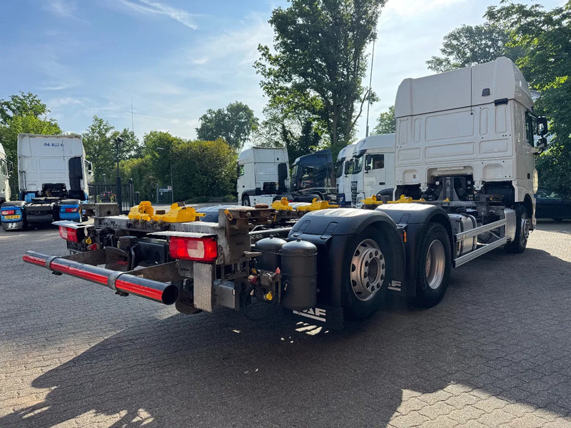 DAF XF 480 6X2 SSC FAR BDF Retarder 2x AHK 7.82 Multiwechseler - Грузовик-контейнеровоз/ Сменный кузов: фото 4 DAF XF 480 6X2 SSC FAR BDF Retarder 2x AHK 7.82 Multiwechseler - Грузовик-контейнеровоз/ Сменный кузов: фото 4