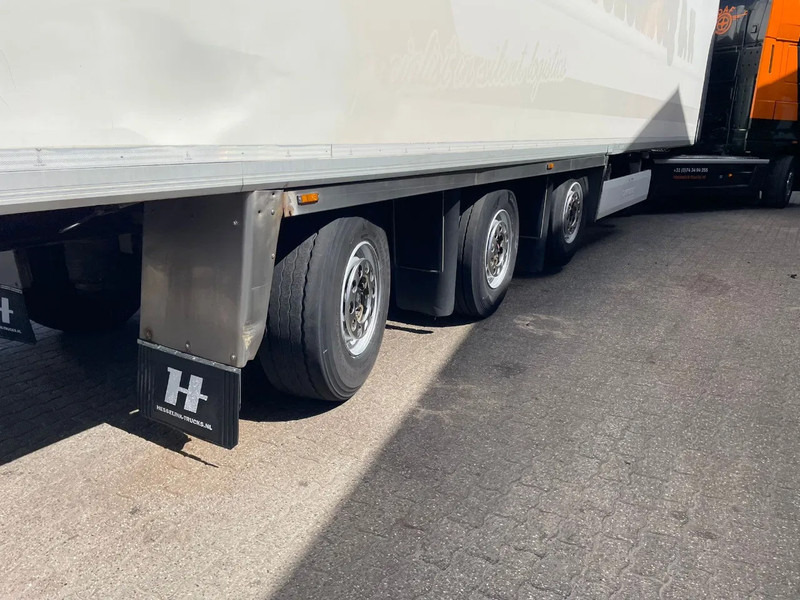 Krone SD SLX Whisper VSE Stuuras 2X! LZV Gekeurd, nieuwe APK - Изотермический полуприцеп: фото 4 Krone SD SLX Whisper VSE Stuuras 2X! LZV Gekeurd, nieuwe APK - Изотермический полуприцеп: фото 4