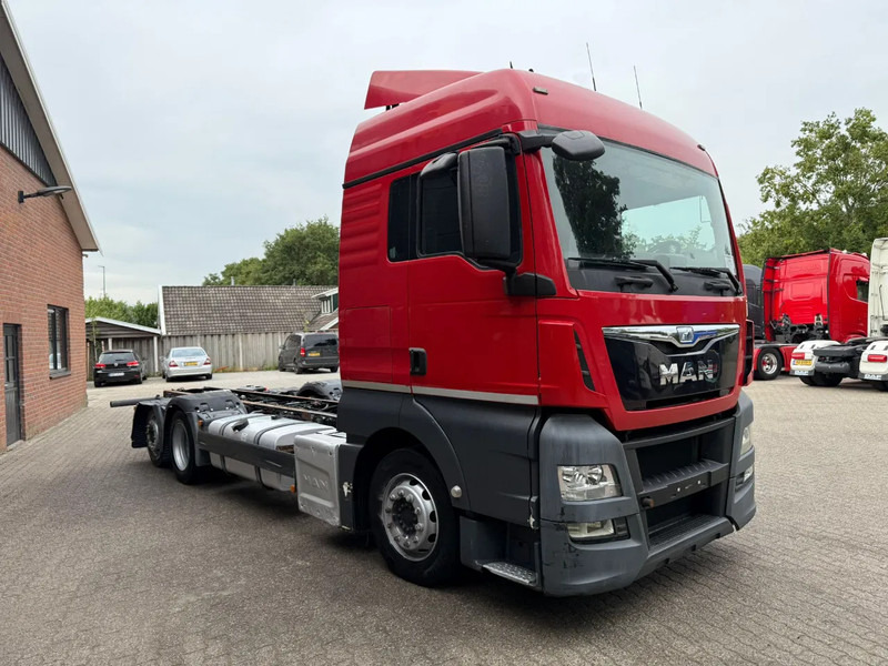 MAN TGX 26.400 6X2 Chassis cabine AHK Airco - Грузовик-шасси: фото 2 MAN TGX 26.400 6X2 Chassis cabine AHK Airco - Грузовик-шасси: фото 2