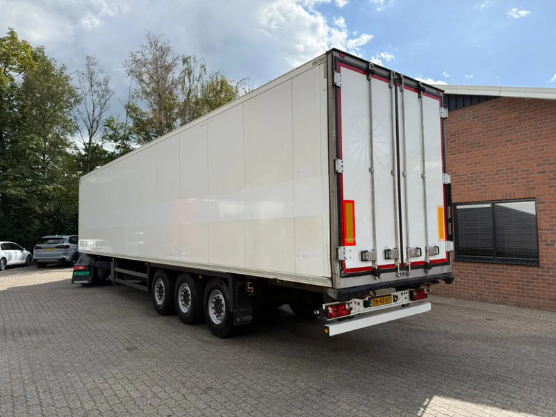 Schmitz Cargobull SKO 24 5x Meatrails Rohrbahnen Fleisch Carrier Vector 1950MT - Изотермический полуприцеп: фото 2 Schmitz Cargobull SKO 24 5x Meatrails Rohrbahnen Fleisch Carrier Vector 1950MT - Изотермический полуприцеп: фото 2