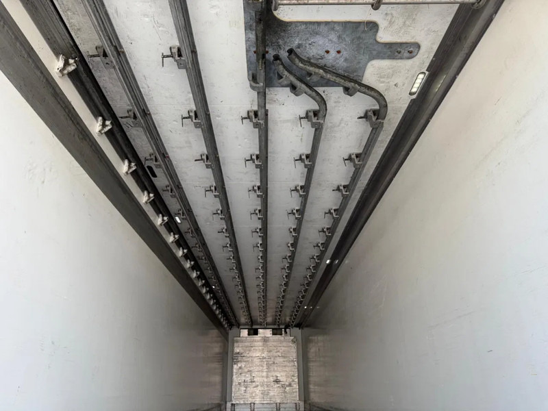 Изотермический полуприцеп Schmitz Cargobull SKO 24 5x Meatrails Rohrbahnen Fleisch Hooks Carrier Vector 1950MT: фото 13