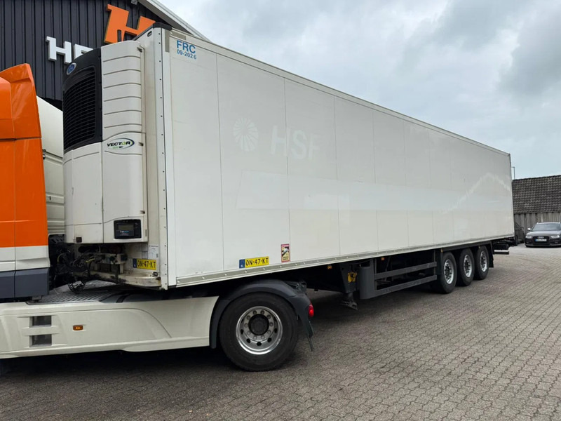 Schmitz Cargobull SKO 24 5x Vleeshaken Rohrbahnen Fleisch Carrier Vector 1950 MT NL Trailer - Изотермический полуприцеп: фото 1 Schmitz Cargobull SKO 24 5x Vleeshaken Rohrbahnen Fleisch Carrier Vector 1950 MT NL Trailer - Изотермический полуприцеп: фото 1