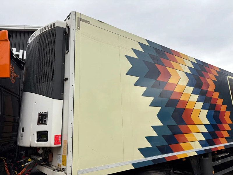 Schmitz Cargobull Thermo King Frigo 2 Compartiments AS-2 Liftas AS-3 Stuuras Dhollandia 2000KG NL Trailer - Изотермический полуприцеп: фото 5 Schmitz Cargobull Thermo King Frigo 2 Compartiments AS-2 Liftas AS-3 Stuuras Dhollandia 2000KG NL Trailer - Изотермический полуприцеп: фото 5