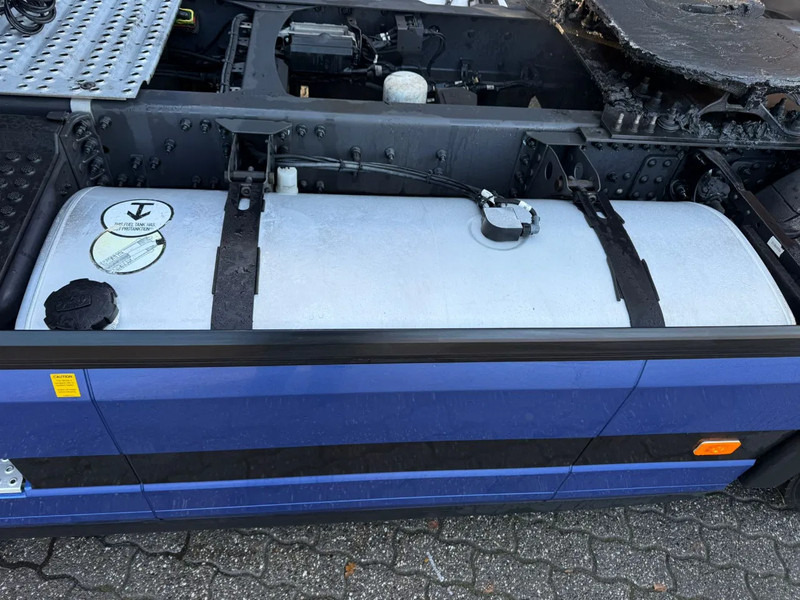 Тягач Volvo FH 460 Globetrotter XL 2x tank Standairco 405.369KM! NL Truck - APK 09-2026: фото 12