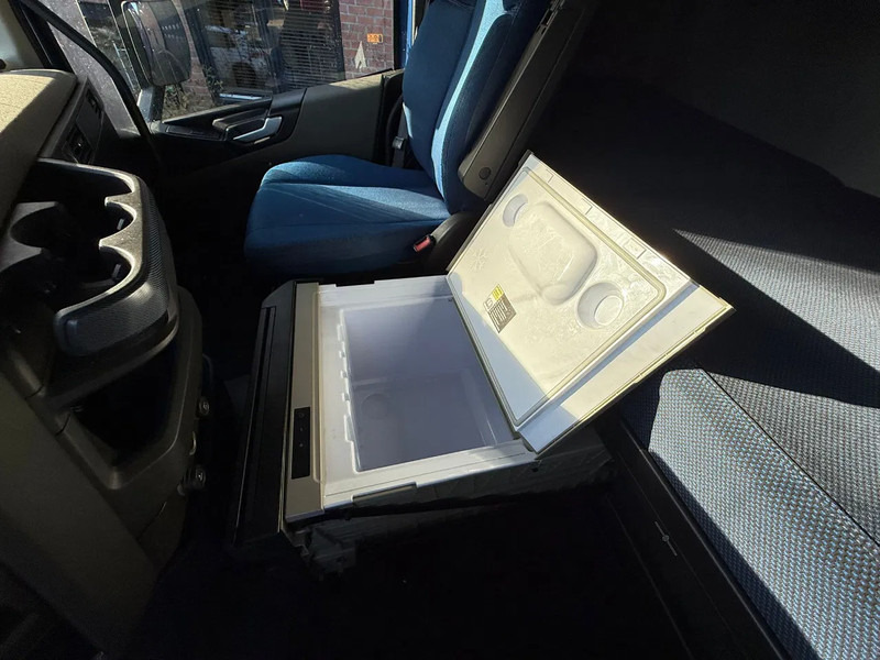 Тягач Volvo FH 460 Globetrotter XL 2x tank Standairco 405.369KM! NL Truck - APK 09-2026: фото 19