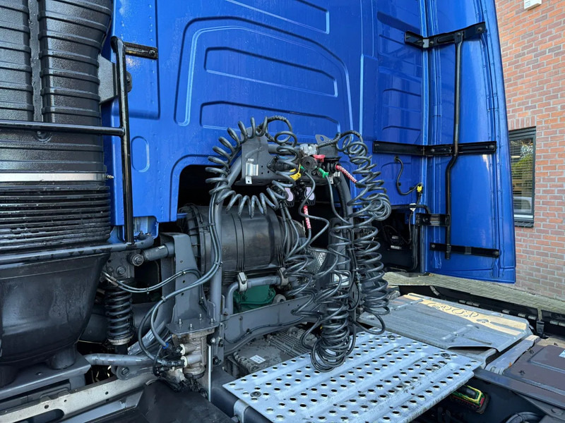 Тягач Volvo FH 460 Globetrotter XL 2x tank Standairco 405.369KM! NL Truck - APK 09-2026: фото 14