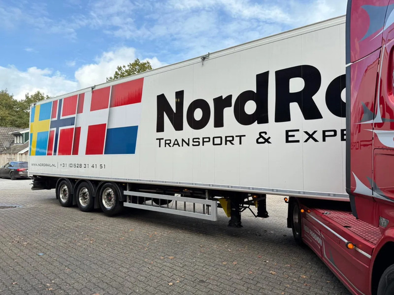 Kraker 2X K-Force 92m3 Alcoa SAF Tyrepilot Liftas 8MM Cargo Floor - Top condition - Полуприцеп с подвижным полом: фото 4 Kraker 2X K-Force 92m3 Alcoa SAF Tyrepilot Liftas 8MM Cargo Floor - Top condition - Полуприцеп с подвижным полом: фото 4