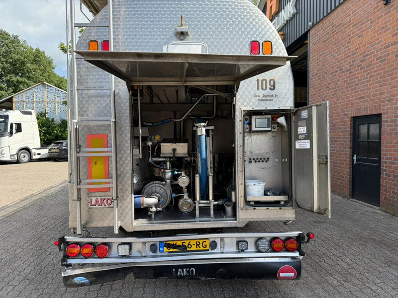 Lako T344-RMO RVS/Edelstahl Melk/Milch/Food/Lebensmittel 2X Stuuras - Полуприцеп-цистерна: фото 4 Lako T344-RMO RVS/Edelstahl Melk/Milch/Food/Lebensmittel 2X Stuuras - Полуприцеп-цистерна: фото 4
