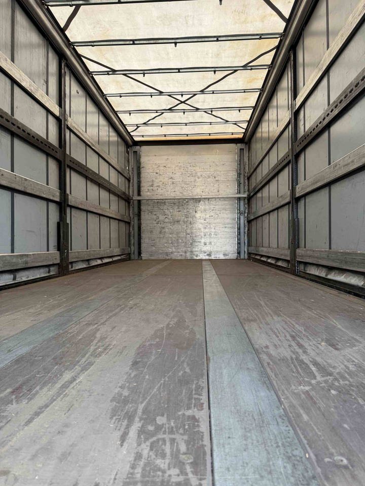Kögel BDF System 7.450 mm, Heck Portaltüren, Farbe: weißaluminium - Тентованный кузов: фото 2 Kögel BDF System 7.450 mm, Heck Portaltüren, Farbe: weißaluminium - Тентованный кузов: фото 2