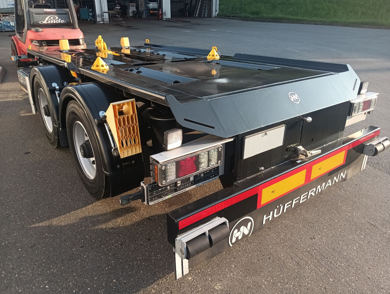 Hüffermann 2-ACHS-MINI-CARRIER MULTIFIX verzinkt NEU BPW Hüffermann 2-ACHS-MINI-CARRIER MULTIFIX verzinkt NEU BPW - Прицеп мультилифт/ Бункеровоз: фото 3 Hüffermann 2-ACHS-MINI-CARRIER MULTIFIX verzinkt NEU BPW Hüffermann 2-ACHS-MINI-CARRIER MULTIFIX verzinkt NEU BPW - Прицеп мультилифт/ Бункеровоз: фото 3