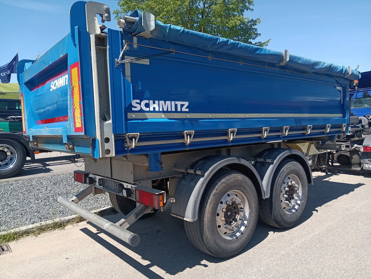 Schmitz Cargobull ZKI 18 Tandem 3-Seiten Kipper ALU ALCOA Rollplan - Самосвальный прицеп: фото 2 Schmitz Cargobull ZKI 18 Tandem 3-Seiten Kipper ALU ALCOA Rollplan - Самосвальный прицеп: фото 2