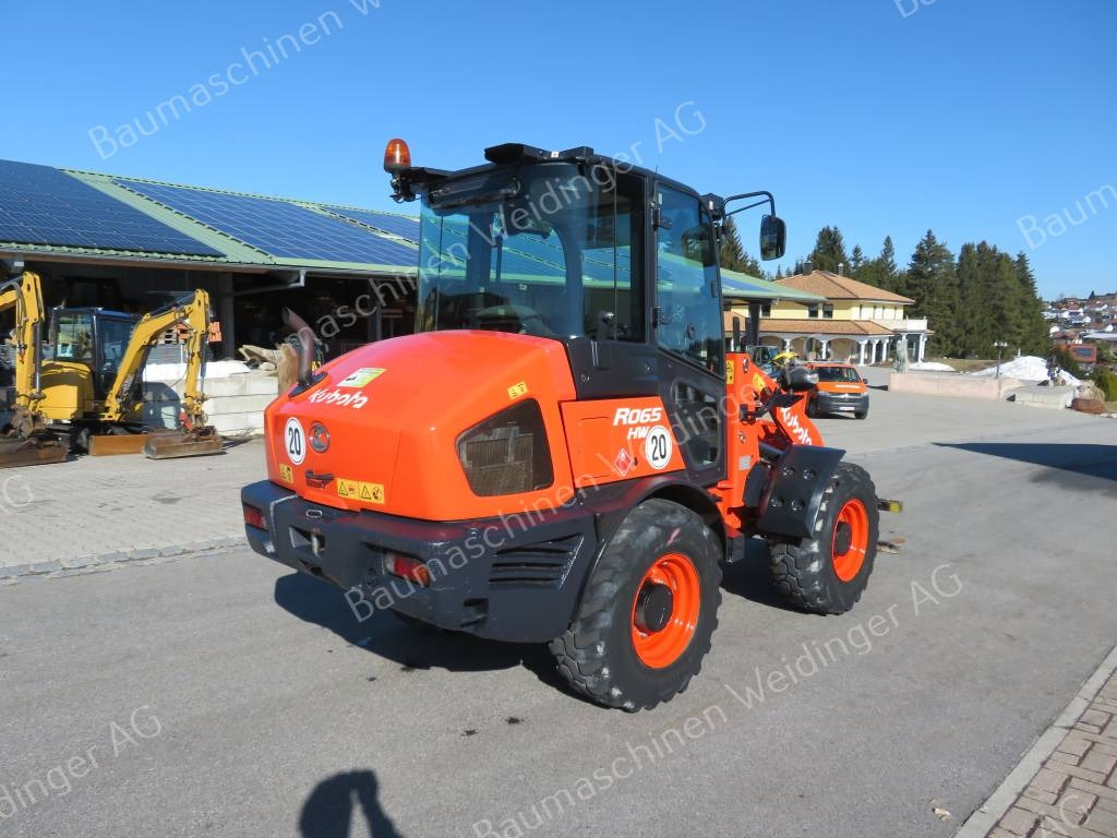 Kubota R 065 - Колёсный погрузчик: фото 3 Kubota R 065 - Колёсный погрузчик: фото 3