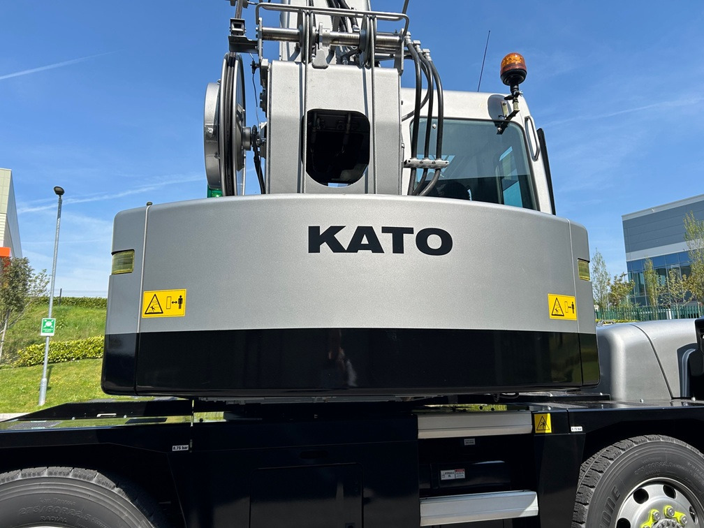 Мобильный кран KATO 13 Ton City Crane - Only 17,000Kms from New: фото 25