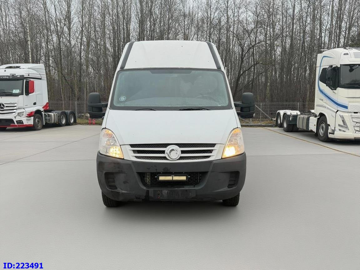 IVECO Daily Strada 17-seater Euro5 - Туристический автобус: фото 2 IVECO Daily Strada 17-seater Euro5 - Туристический автобус: фото 2
