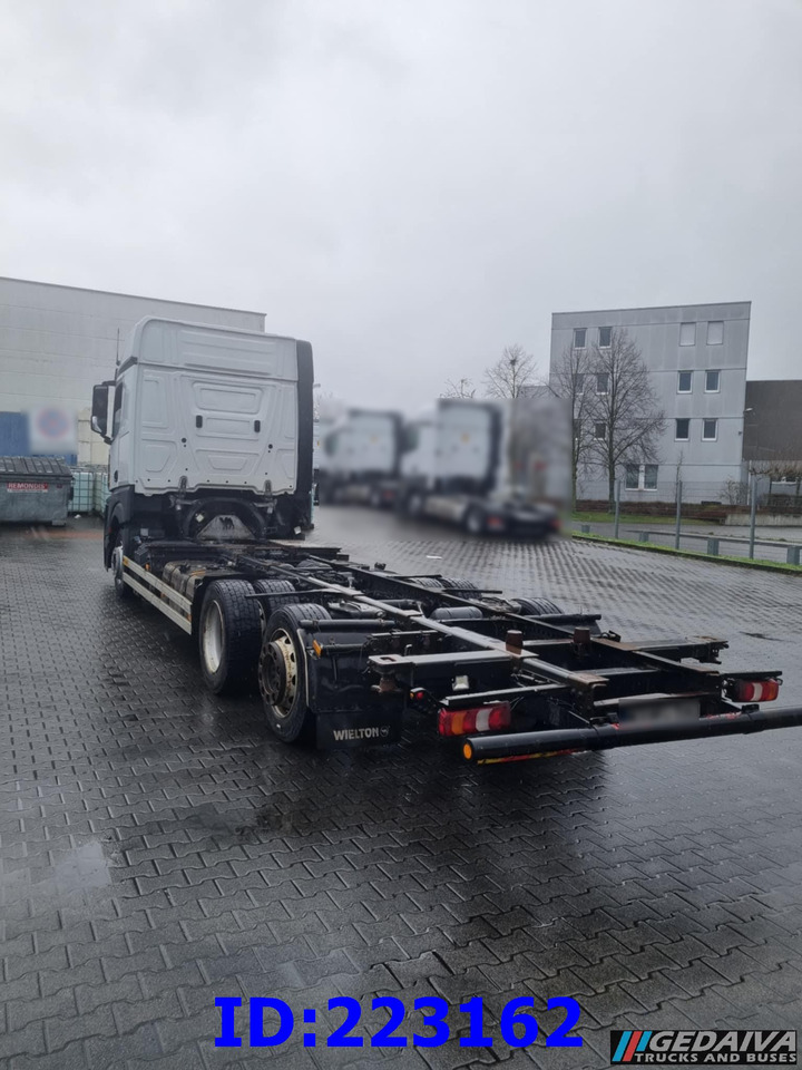 MERCEDES-BENZ Actros 2542 BDF 6x2 Euro6 - Грузовик-шасси: фото 5 MERCEDES-BENZ Actros 2542 BDF 6x2 Euro6 - Грузовик-шасси: фото 5