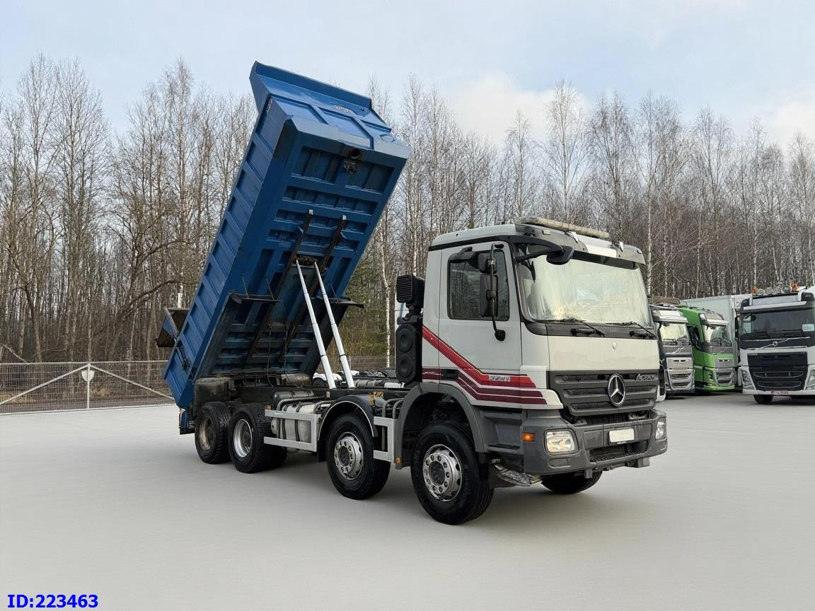 MERCEDES-BENZ Actros 3241 8x4 TOP CONDITION - Самосвал: фото 4 MERCEDES-BENZ Actros 3241 8x4 TOP CONDITION - Самосвал: фото 4
