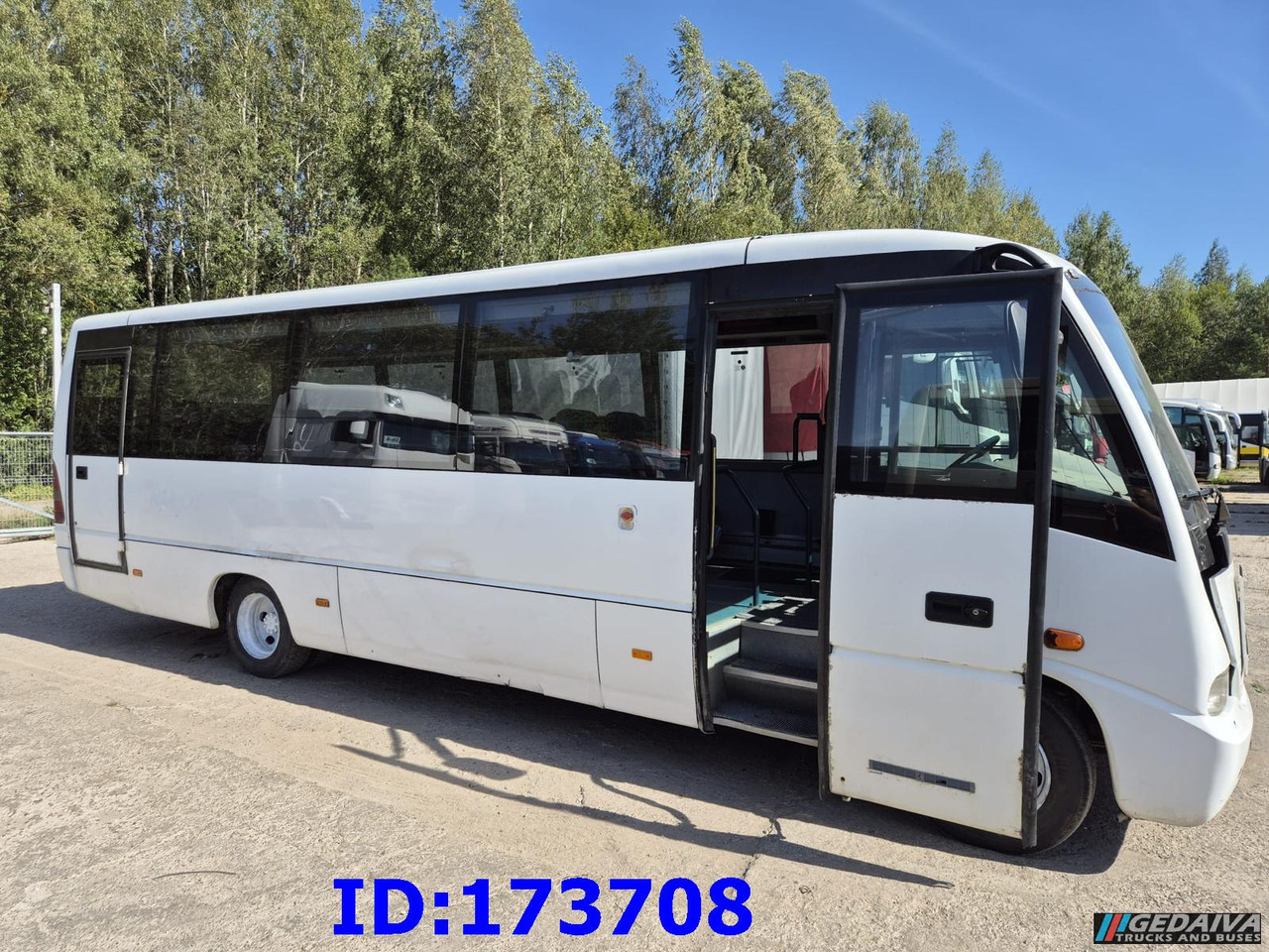 MERCEDES-BENZ Medio 30 Seat - Туристический автобус: фото 4 MERCEDES-BENZ Medio 30 Seat - Туристический автобус: фото 4
