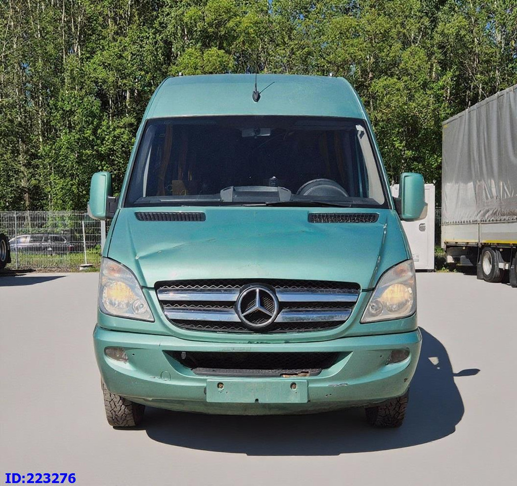 MERCEDES-BENZ Sprinter 516 - VIP - 23 Places - Микроавтобус, Пассажирский фургон: фото 2 MERCEDES-BENZ Sprinter 516 - VIP - 23 Places - Микроавтобус, Пассажирский фургон: фото 2