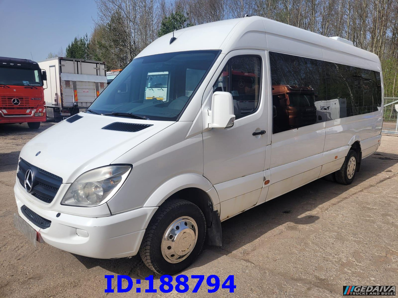 MERCEDES-BENZ Sprinter 518 - Kasten VIP - 20 Seater - Туристический автобус: фото 1 MERCEDES-BENZ Sprinter 518 - Kasten VIP - 20 Seater - Туристический автобус: фото 1