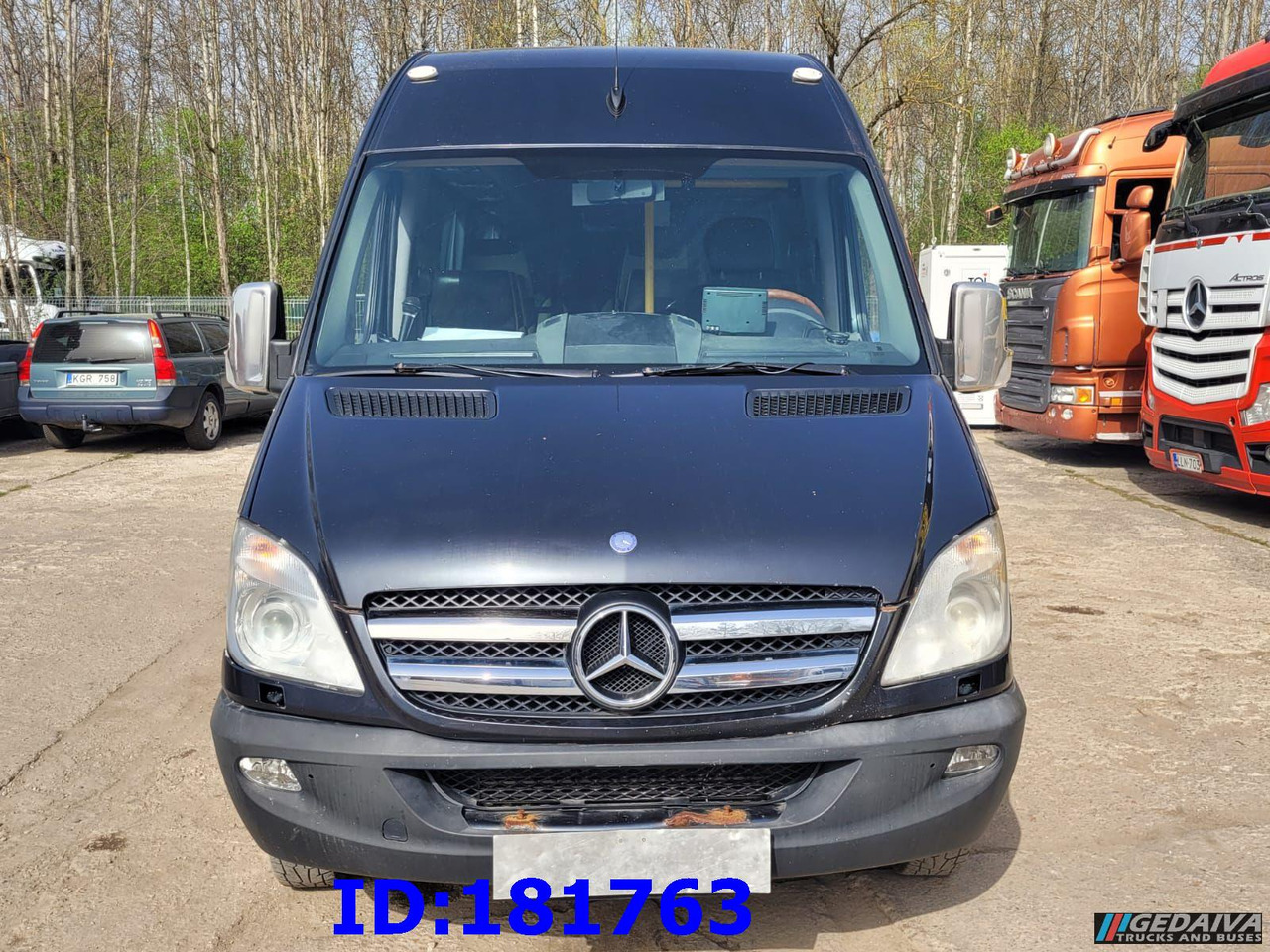 MERCEDES-BENZ Sprinter 518 - VIP - 17 Seater - Туристический автобус: фото 2 MERCEDES-BENZ Sprinter 518 - VIP - 17 Seater - Туристический автобус: фото 2