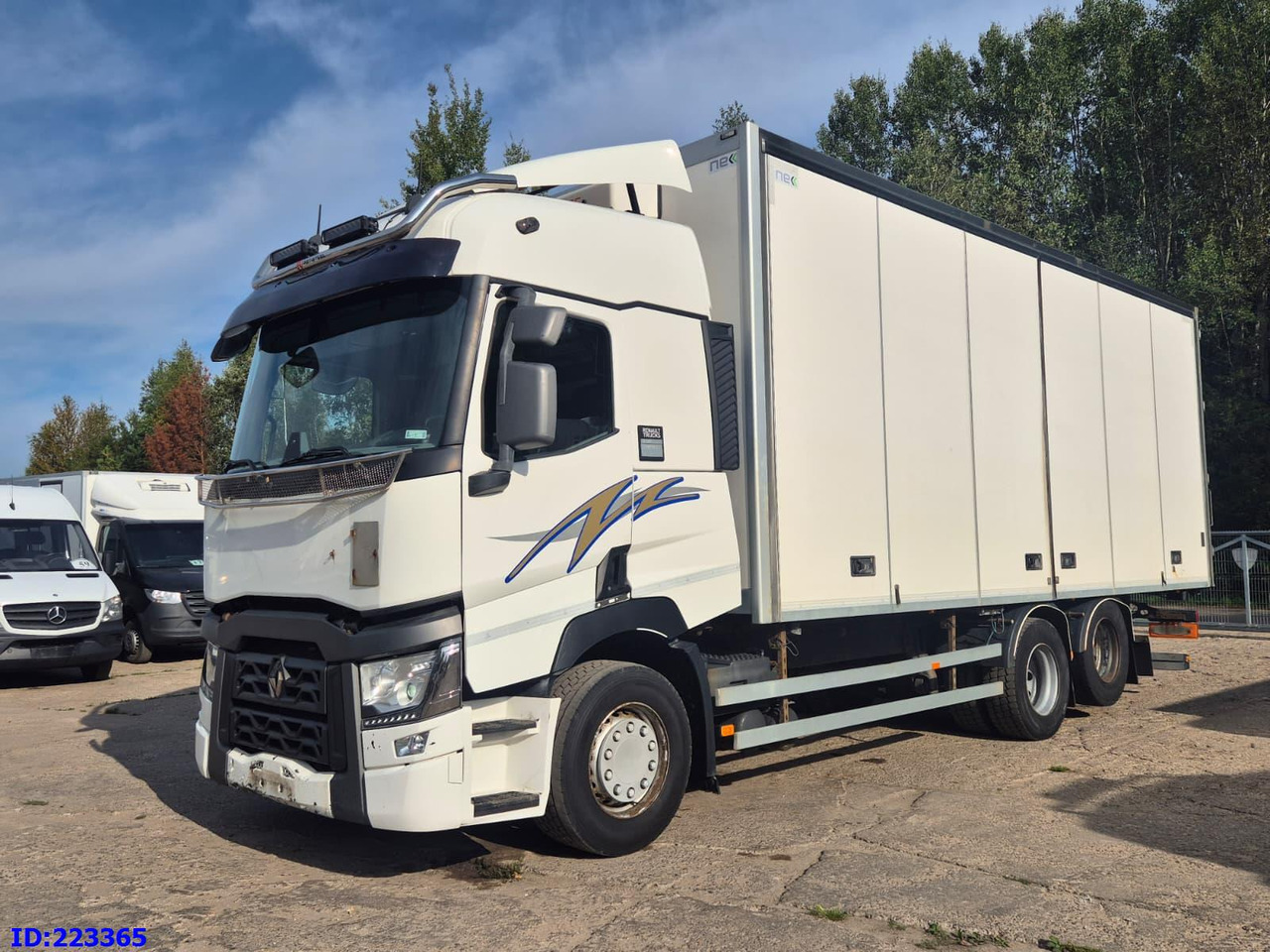 RENAULT T520 6x2 Euro 6 (Box 7.82m) - Грузовик с закрытым кузовом: фото 1 RENAULT T520 6x2 Euro 6 (Box 7.82m) - Грузовик с закрытым кузовом: фото 1