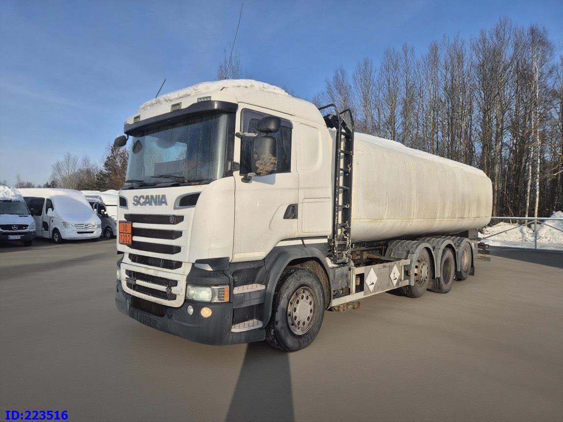 SCANIA R520 8x2 - 22100L - Steering axle - Грузовик-цистерна: фото 1 SCANIA R520 8x2 - 22100L - Steering axle - Грузовик-цистерна: фото 1